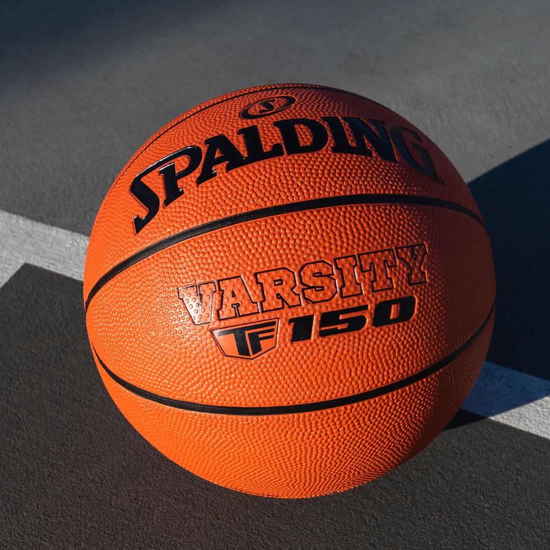 Spalding Varsity TF-150 Basketball