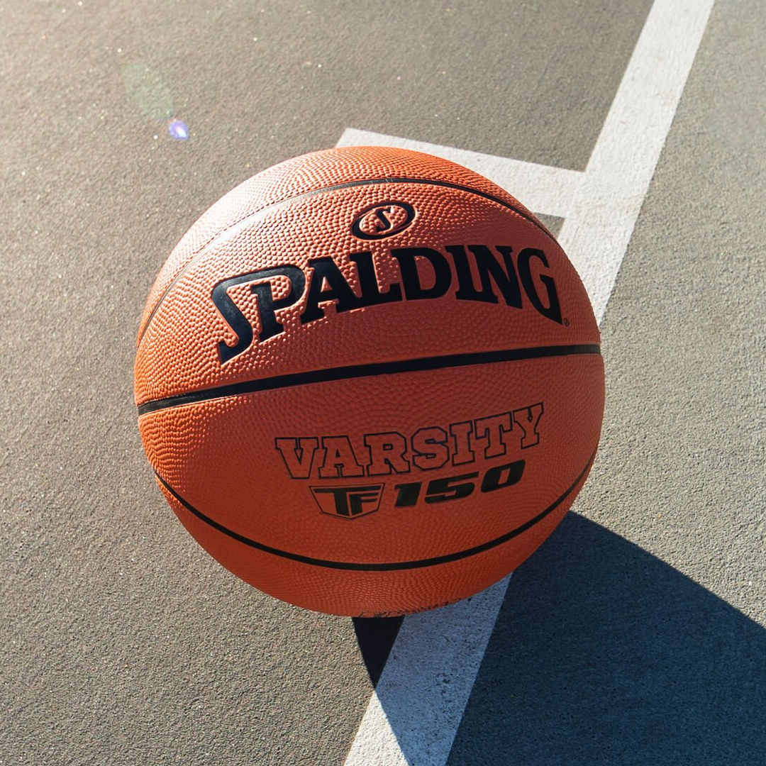 Spalding Varsity TF-150 Basketball